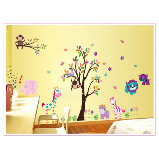 Sticker decorativ, copacel cu animalute 180 cm, 57STK