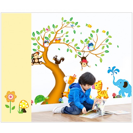 Sticker decorativ, pomul  cu animalute  197 cm, 111STK